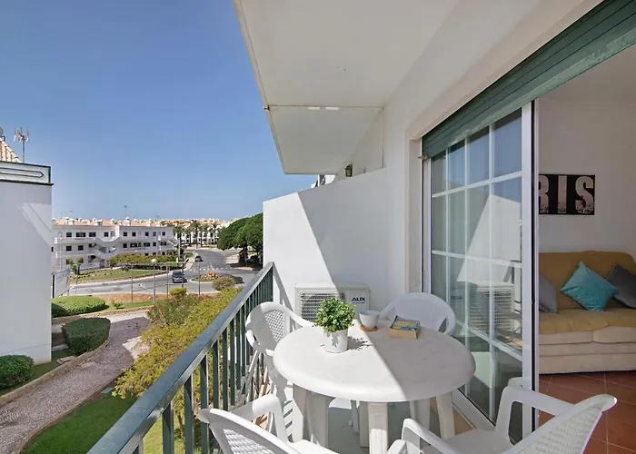 Algarvio Ao Sol * Conceição